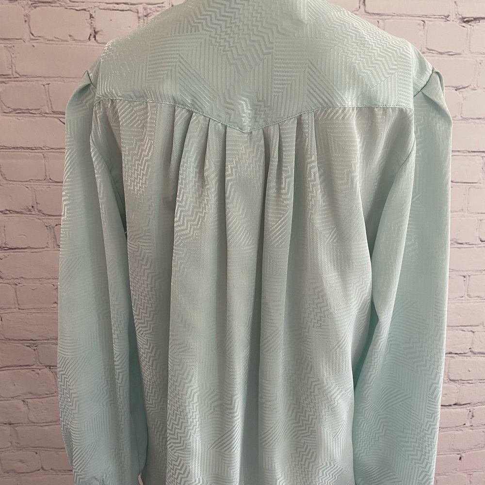 Sold - Picture 3 of 4